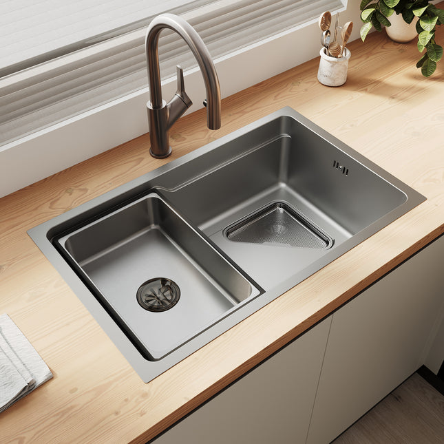 Évier de cuisine en acier inoxydable 304 SUS à 1 cuve, évier encastrable à cuve unique avec panier à déchets triangulaire côté étroit, Argenté, 70×43cm