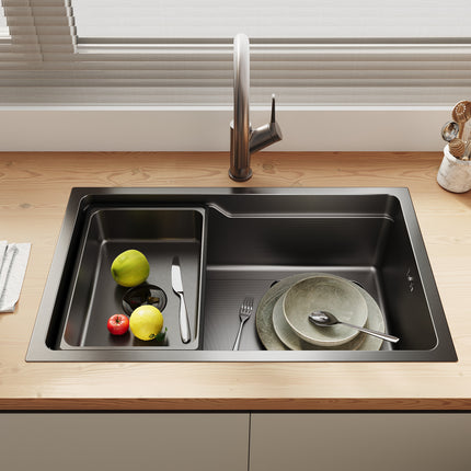 Évier de cuisine en acier inoxydable 304 SUS à 1 cuve, évier encastrable à une cuve avec panier à déchets triangulaire côté étroit, Noir, 70×43cm - SIRHONA